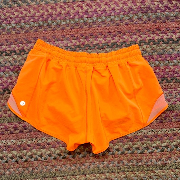 SOLD LULULEMON BRIGHT HIGHLIGHT ORANGE HOTTY HOT SHORTS - Picture 5 of 7